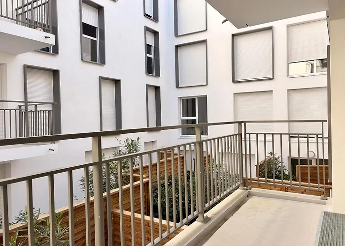 Apartment Boileau - T2 Avec 1 1 Salle De Bain *